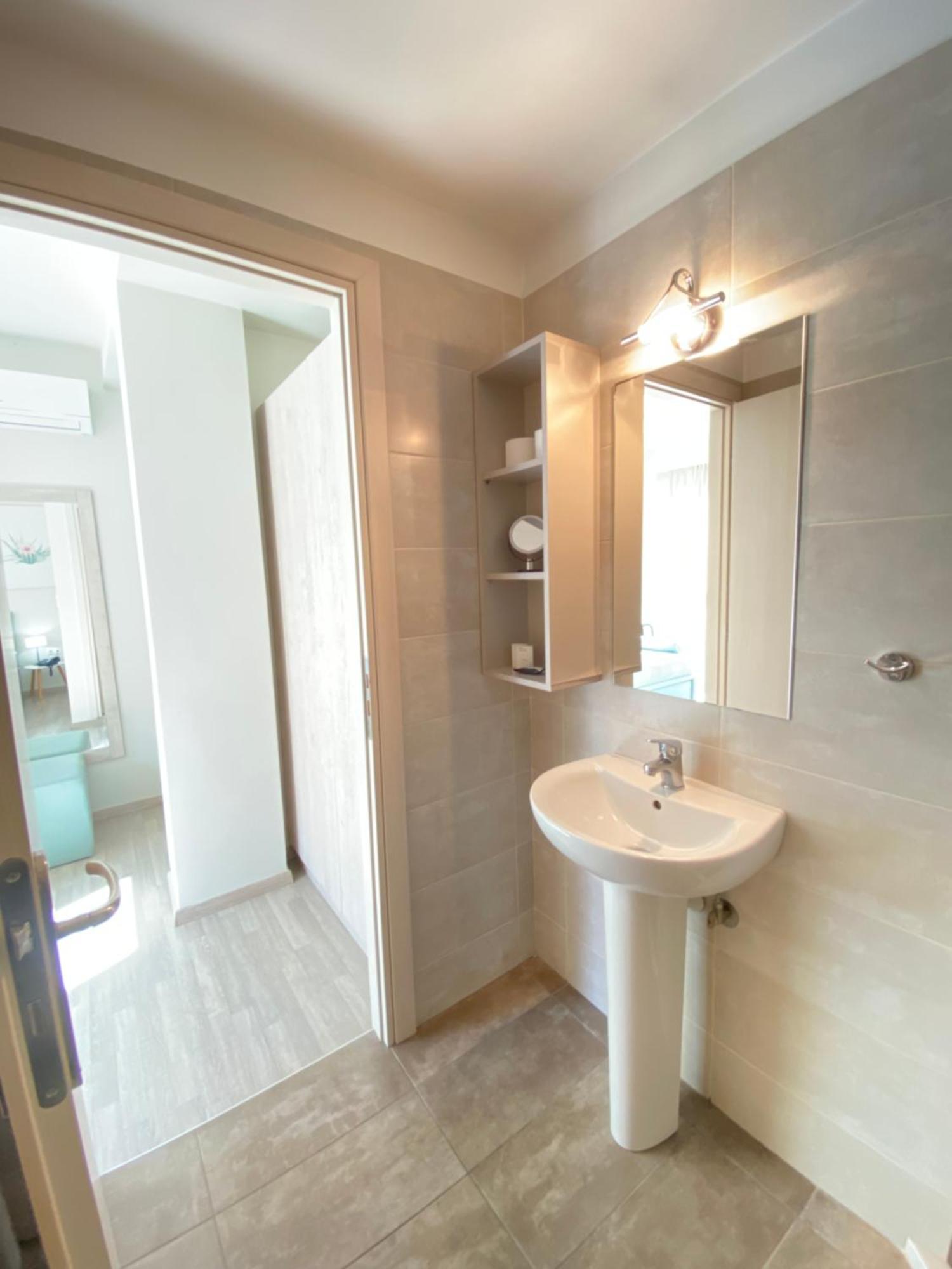 Tins Hotel City - Athens Luaran gambar