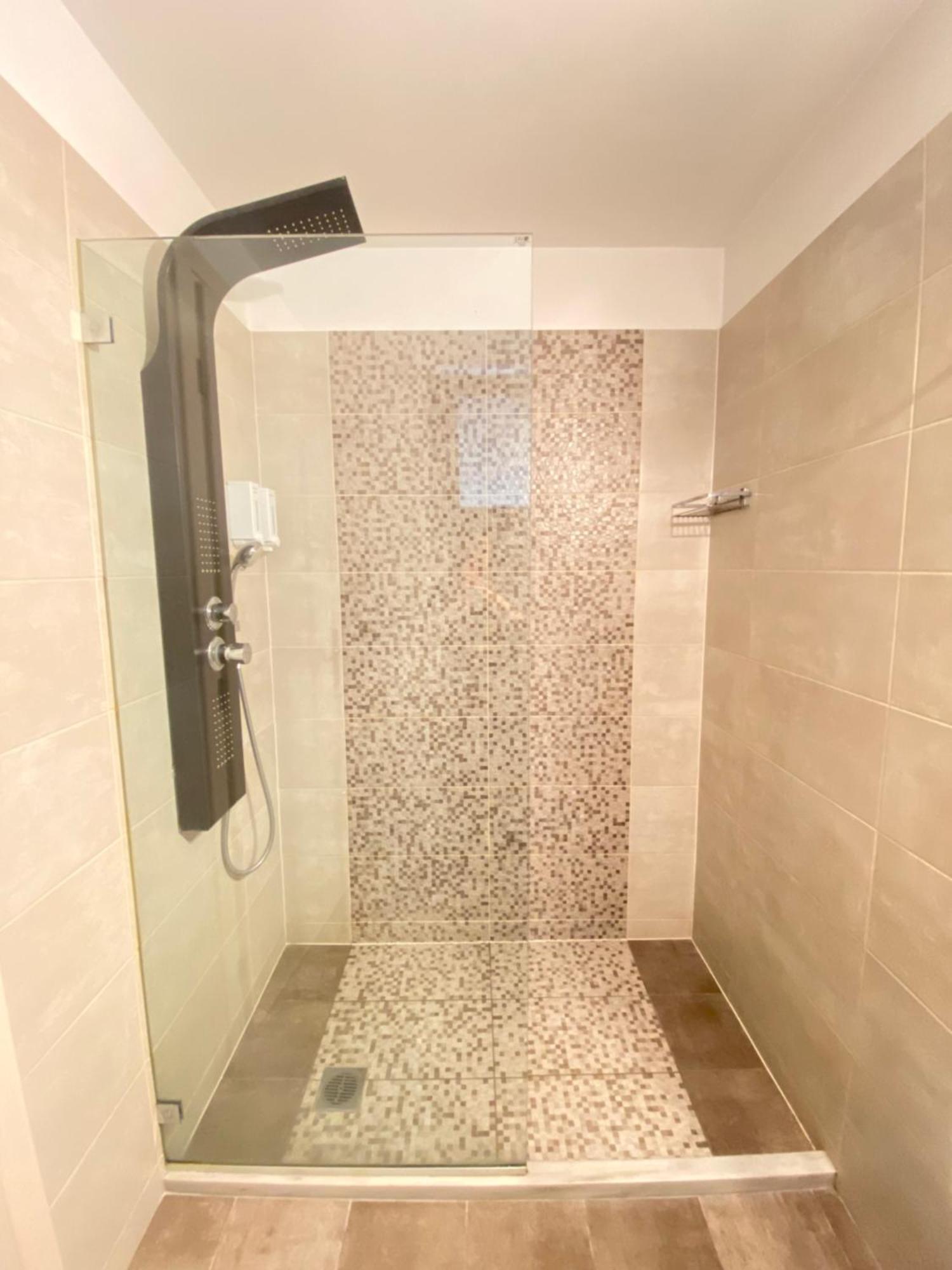 Tins Hotel City - Athens Luaran gambar